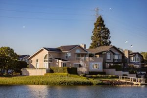 Floating Homes: Sustainable Solutions for Coastal Living